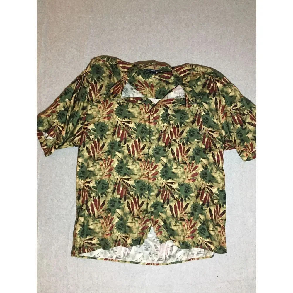 Mens Ivy Crew Button Up Size XL Green Red Foliage Leaves Print Viscose